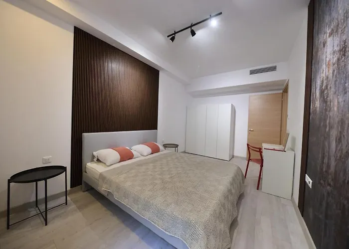 Elite Apartment *